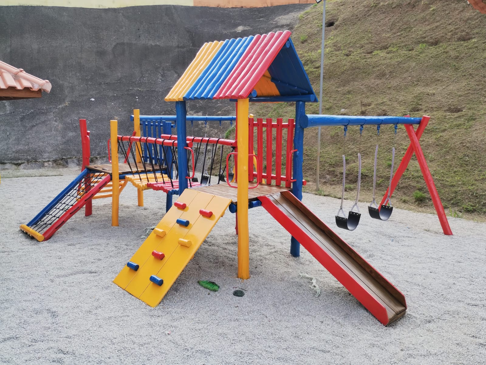 balancas e escorregadores